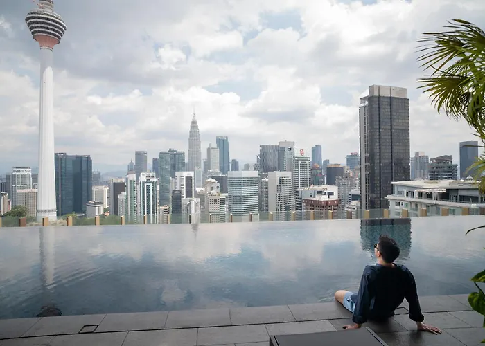 Ceylonz Suites Klcc Rooftop Infinity Pool Kl Tower View Kuala Lumpur